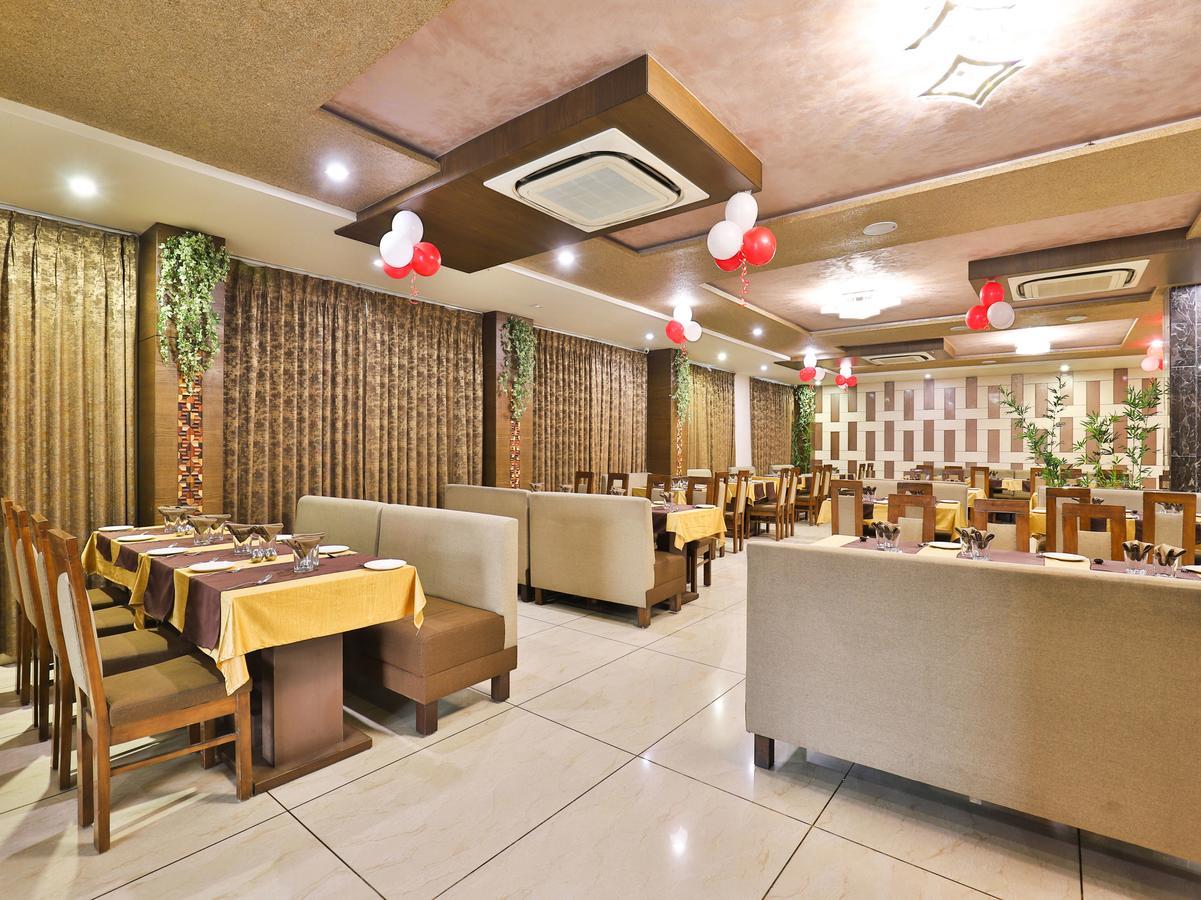 Oyo 13253 The Grand Vinayak Hotel Ahmedabad Ngoại thất bức ảnh
