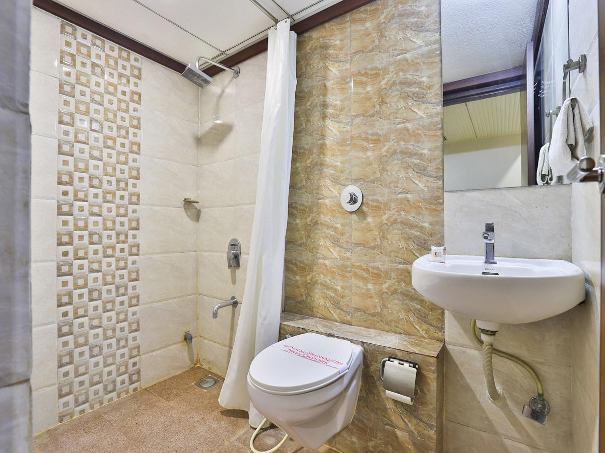 Oyo 13253 The Grand Vinayak Hotel Ahmedabad Ngoại thất bức ảnh